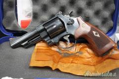 Smith & Wesson