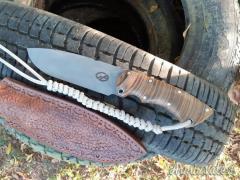 Coltello bushcraft artigianale