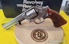 Smith & Wesson