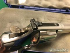 Smith & Wesson