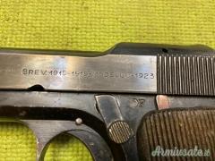 Beretta 1923 con fondina, 9 Glisenti