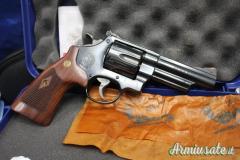 Smith & Wesson
