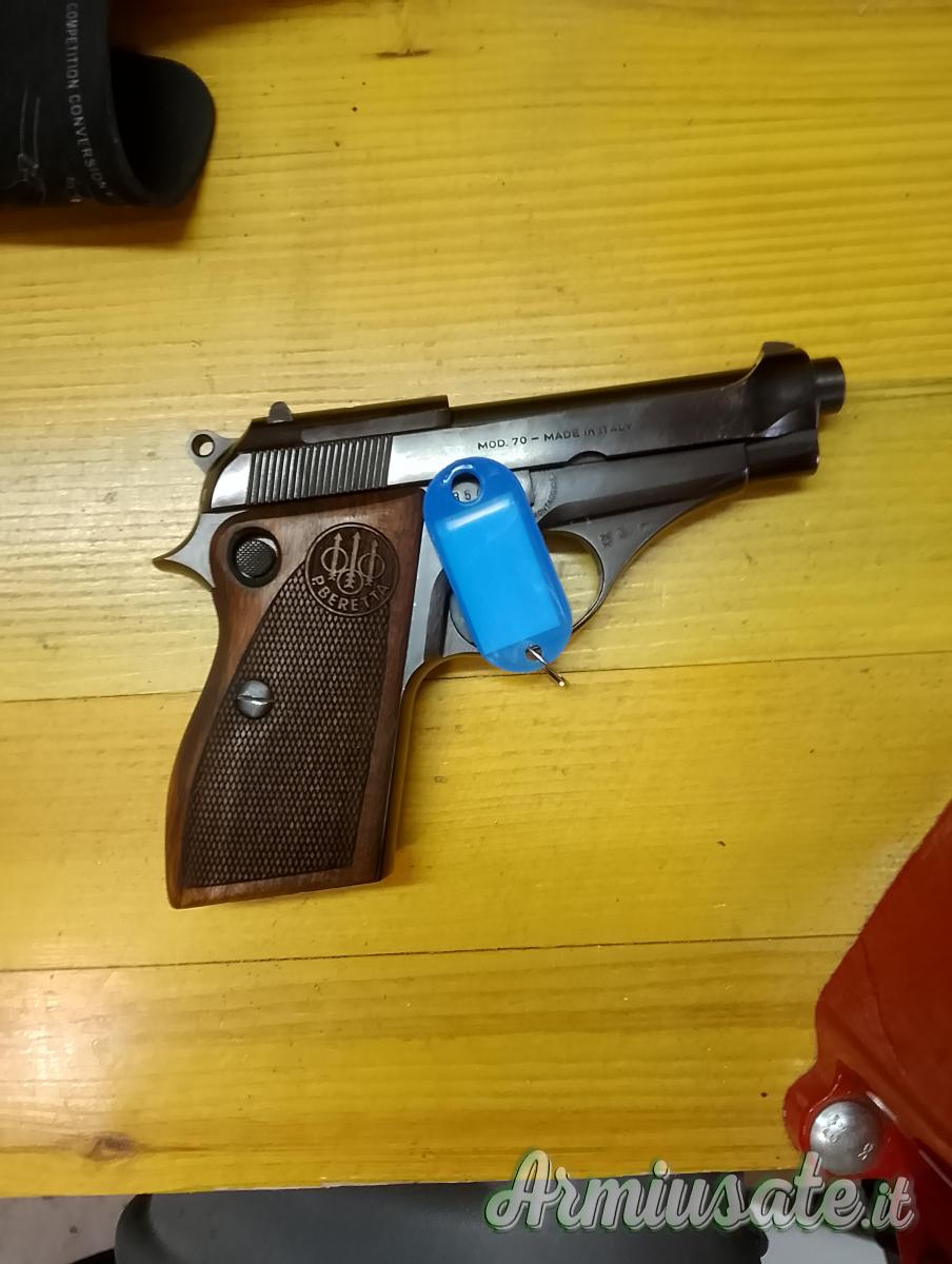 Guancette in legno pistola beretta 70 Guancette in legno pistola beretta 70