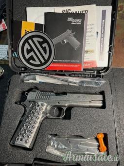 SIG-Sauer 1911 .45 ACP