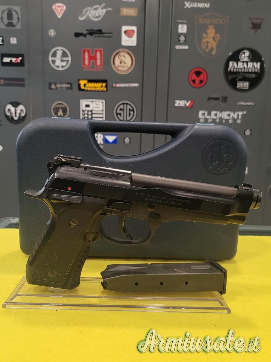 Pistola s/automatica marca P.Beretta modello 98 STOCK calibro 9x21mm IMI Pistola s/automatica marca P.Beretta modello 98 STOCK calibro 9x21mm IMI