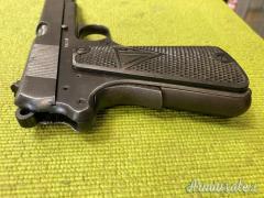 Radom Vis 35, WaA77, 1943, Sportiva, 9×19 (9 Parabellum)