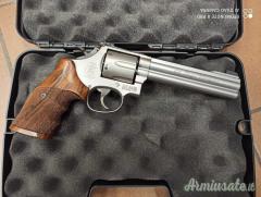 SMITH & WESSON 686 TARGET CHAMPION cal. 357 Magnum