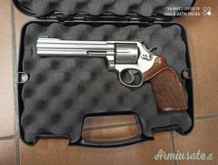 SMITH & WESSON 686 TARGET CHAMPION cal. 357 Magnum
