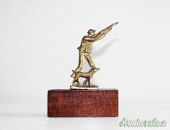 TROFEO SPORTIVO CACCIA VINTAGE IN PELTRO GUIDIZZOLO (MANTOVA). MISURA 15 cm. ca