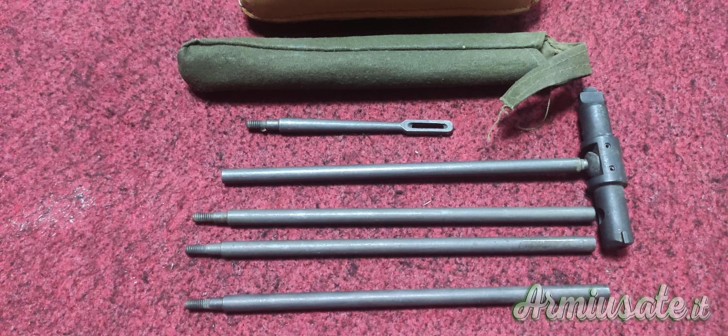 Kit militare pulizia Garand completo. Kit militare pulizia Garand completo.