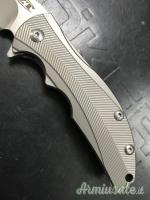 ZT KNIVES
