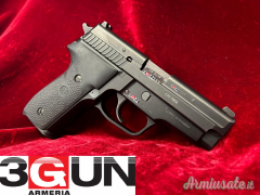 SIG-Sauer P229 .40 S&W
