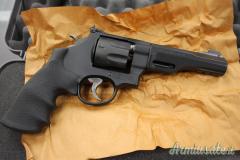 Smith & Wesson