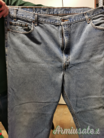Jeans provenienza campionario