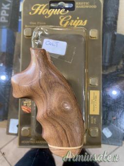 IMPUGNATURA PER REVOLVER COLT MOD. DETECTIVE DELLA HOGUE