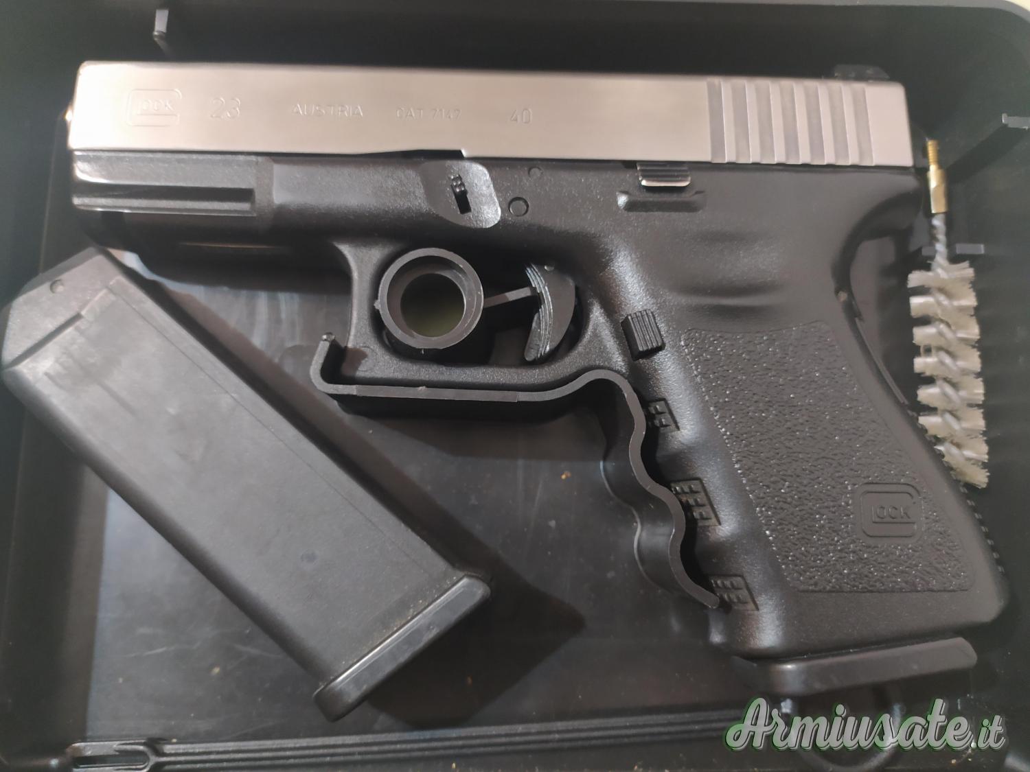 Glock 23 .40 Smith & Wesson | Auto | 10 x 21 mm Glock 23 .40 Smith & Wesson | Auto | 10 x 21 mm