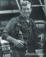 Occhiali modello “RAY-BAN U.S.A. - AVIATOR” fornitura primi anni '70 per piloti americani in Vietnam