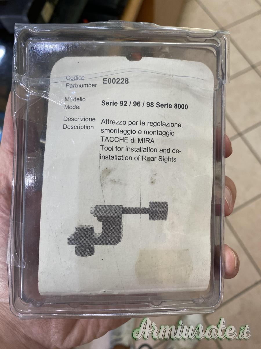 ATTREZZO PER SMONTAGGIO ORGANI DI MIRA PISTOLA BERETTA 98-92-8000 (NUOVO) (VEDI LA DESCRIZIONE)