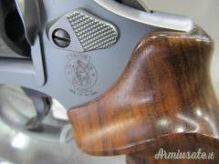 Smith & Wesson