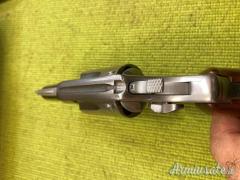 Smith & Wesson