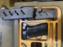 RARISSIMO KIT ARMAIOLO MANUTENZIONE E RIPARAZIONE PISTOLA VZ52 CAL. 7,62 COMPLETO (ORIGINALE)