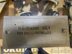 RARISSIMO KIT ARMAIOLO MANUTENZIONE E RIPARAZIONE PISTOLA VZ52 CAL. 7,62 COMPLETO (ORIGINALE)