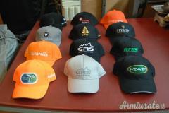 Cappellini Con Logo Aziende (Inserzione Cinque)
