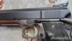 L.A.R. Grizzly .45 Winchester Magnum