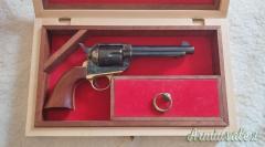 Cofanetto in Acero per revolver western
