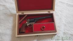 Cofanetto in Acero per revolver western
