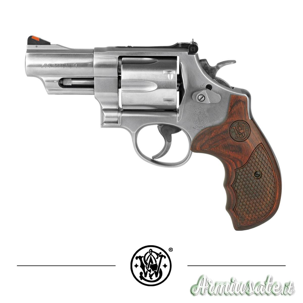 Smith & Wesson 629 DELUXE .44 Remington Magnum Smith & Wesson 629 DELUXE .44 Remington Magnum