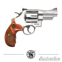 Smith & Wesson 629 DELUXE .44 Remington Magnum