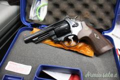 Smith & Wesson