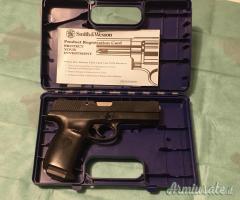 Smith & Wesson SW 40 F .40 Smith & Wesson | Auto  |  10 x 21 mm
