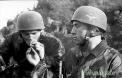Coppia mostrine d’epoca nazista di un “Gefreiter” del “FALLSCHIRMJÄGER-REGIMENT 3” (WW2)