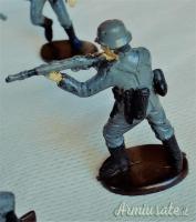 Manipolo di 11 soldatini tedeschi del “WEHRMACHT” della serie “Atlantic” in scala 1:32 anni '70