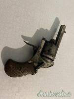 ...Altro | Non elencato Revolver