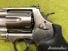 Smith & Wesson