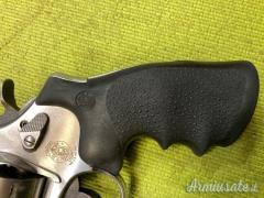 Smith & Wesson