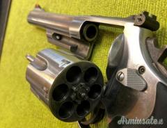 Smith & Wesson