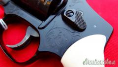 Smith & Wesson