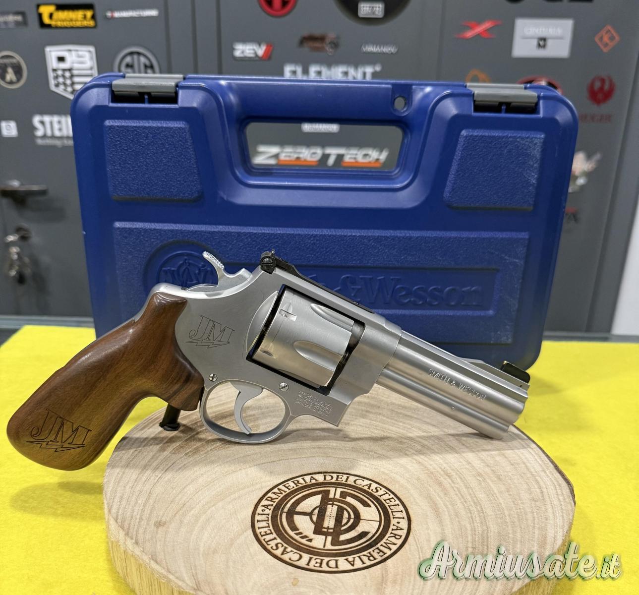 Smith & Wesson Smith & Wesson