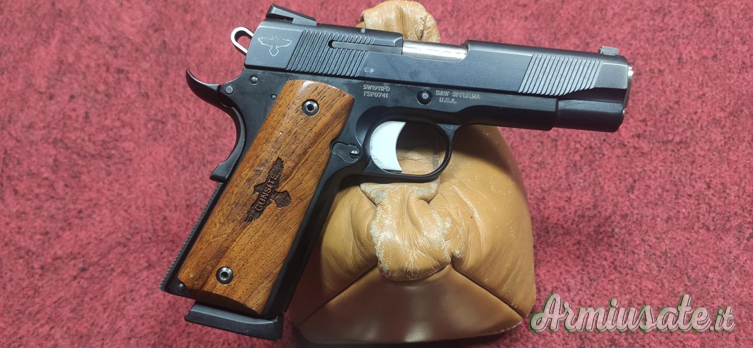 Smith & Wesson Smith & Wesson