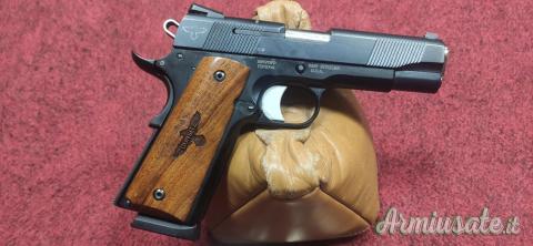 Smith & Wesson