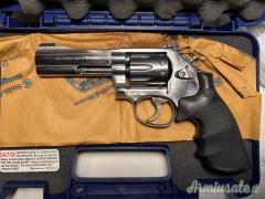 Smith & Wesson 617 .22 LR Long Rifle