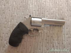 Charter Pitbull SS 9x21mm IMI