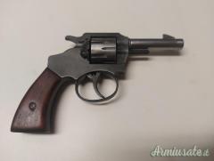 Revolver marca 