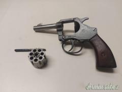 Revolver marca 