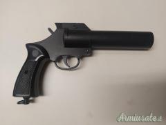 Pistola lanciarazzi da segnalazione marca Gun Toys mod. 320 IGI Polimare  Condizioni ottime