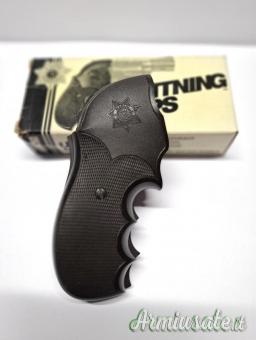 Smith & Wesson